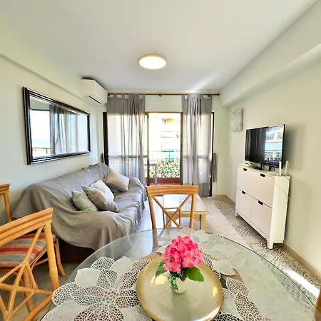 Palmeras With Sea Views Апартаменти *